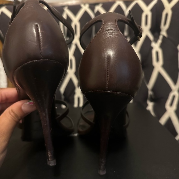 Saint Laurent Cassandra Strappy Logo - Picture 5 of 6